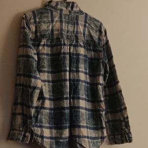 American eagle button down top